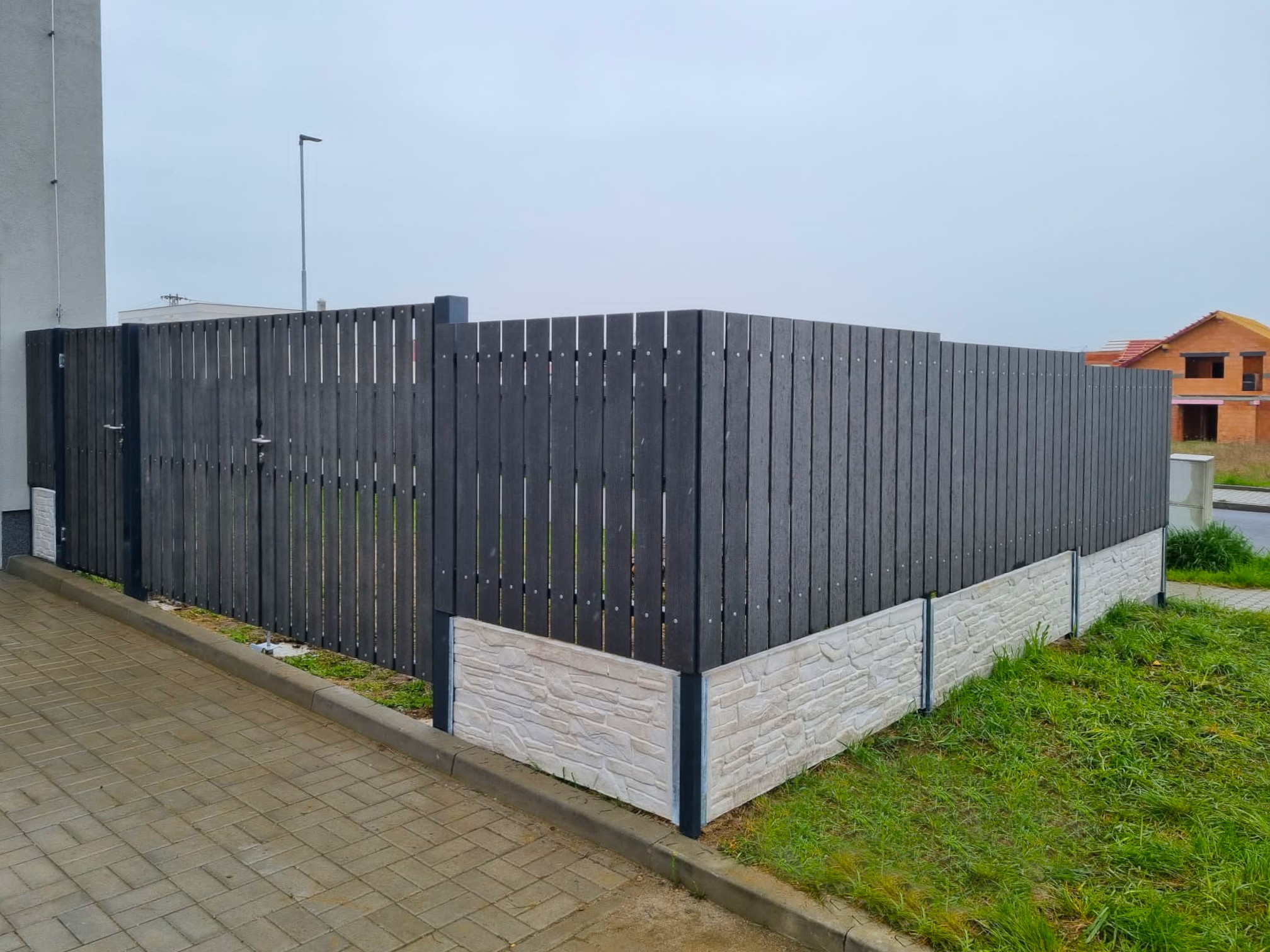 85ee16f2-1736-42d8-9f86-73c51994ff43